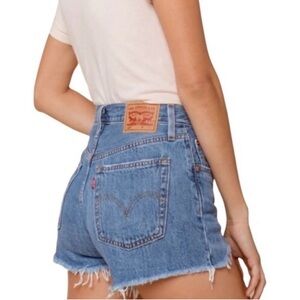 Levi's 501 Big E Button Fly High Waisted Distressed
Denim Cut Off Shorts Size 27